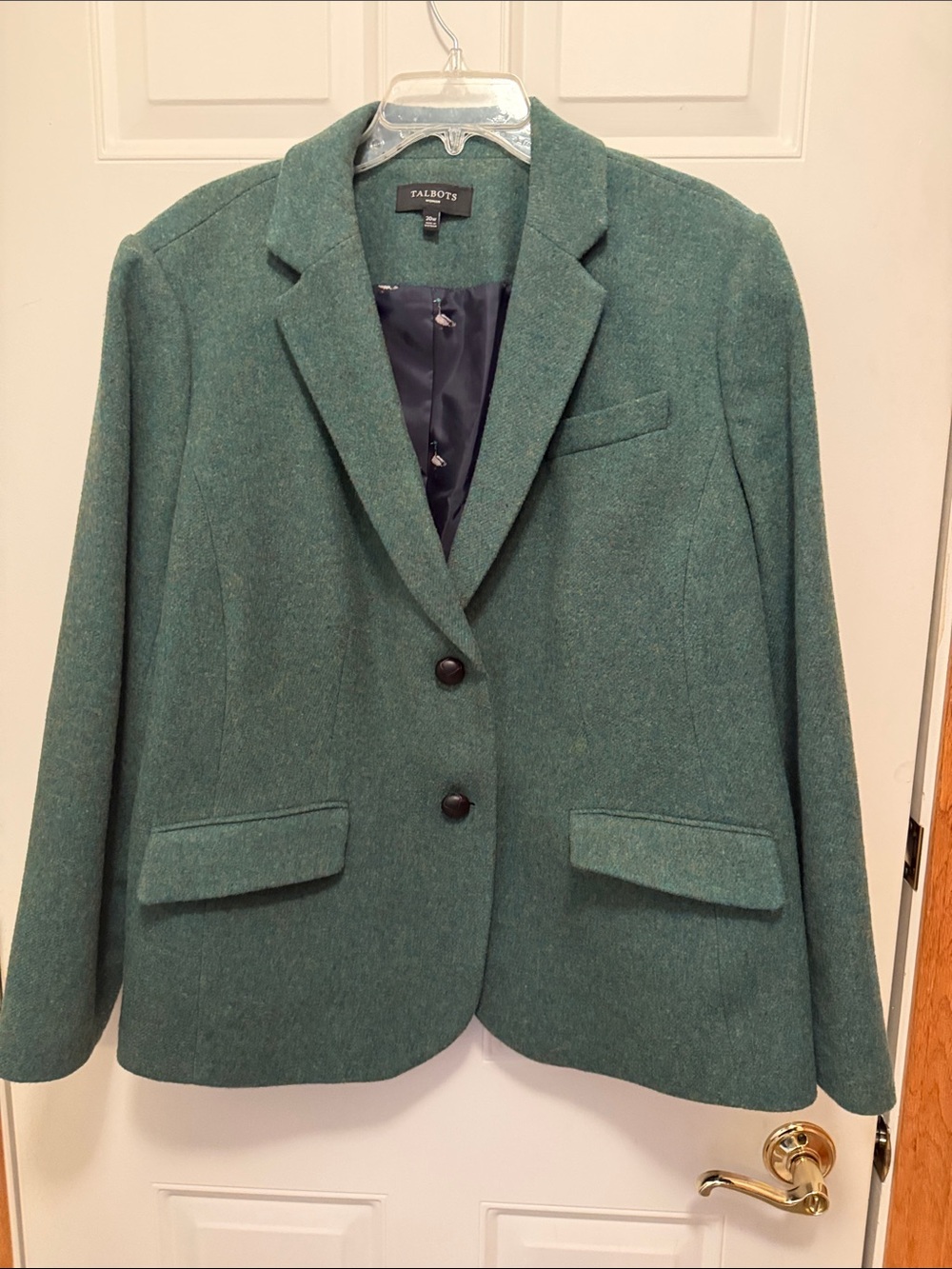 Talbots  Fully-Lined Green Wool Blazer with Brown Leather Look Buttons.   20W